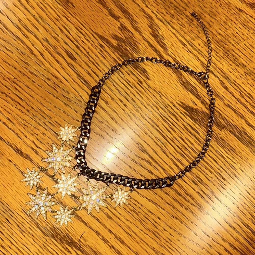 Statement necklace